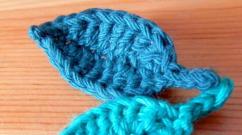 Schemes and step-by-step lessons of crochet leaves