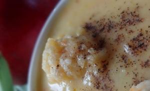 Prepare a delicious and aromatic creamy cauliflower soup