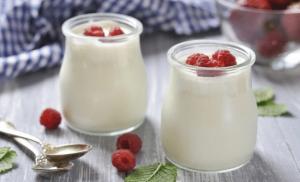 Thick yogurt in a slow cooker
