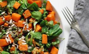 All about arugula salad: useful and harmful properties